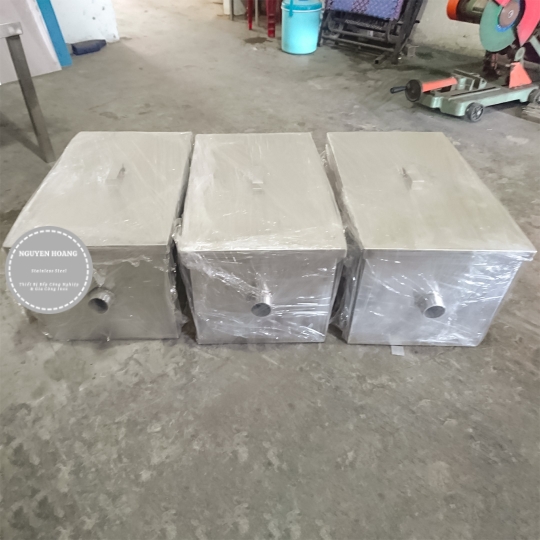 Thùng lọc mỡ 3 ngăn