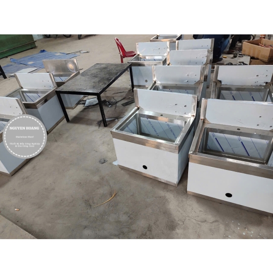 Chậu rửa tay sử dụng van nhấn gối