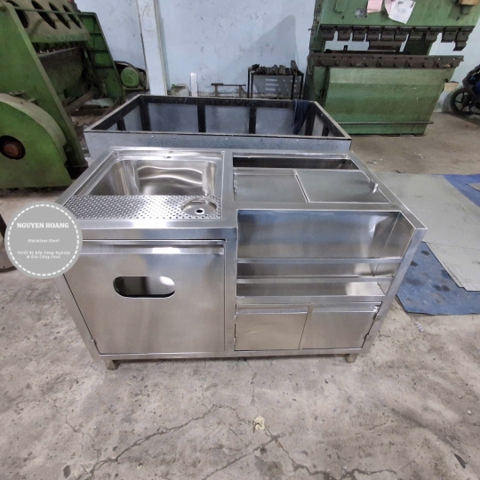 Quầy pha chế inox không có kệ bên trên